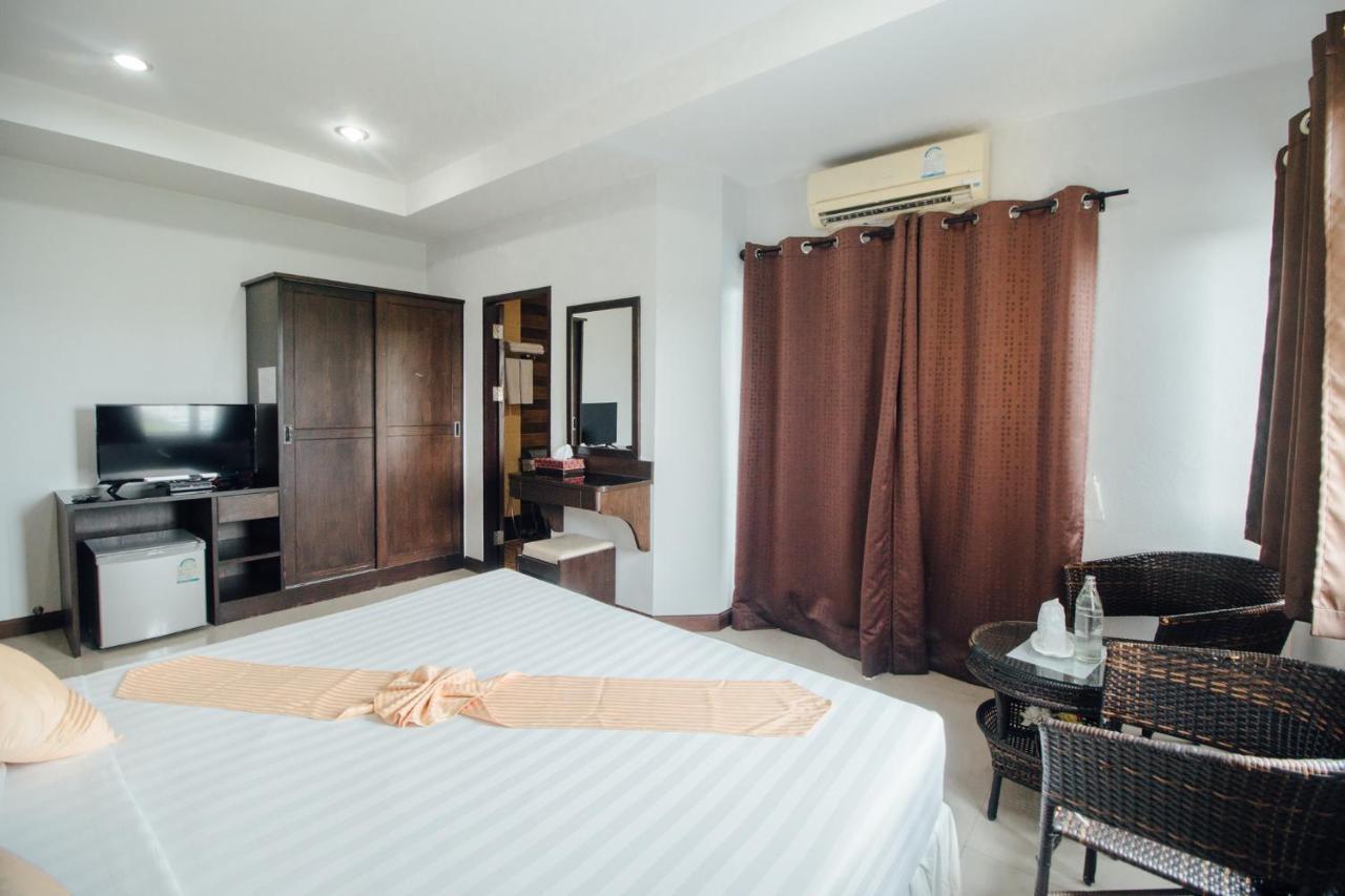 Iyara Hua Hin Lodge Экстерьер фото